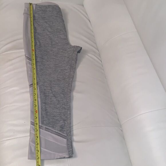 Avia Actiwear Mesh Cutout Details Gray Capri Leggings Size L - Picture 6 of 13